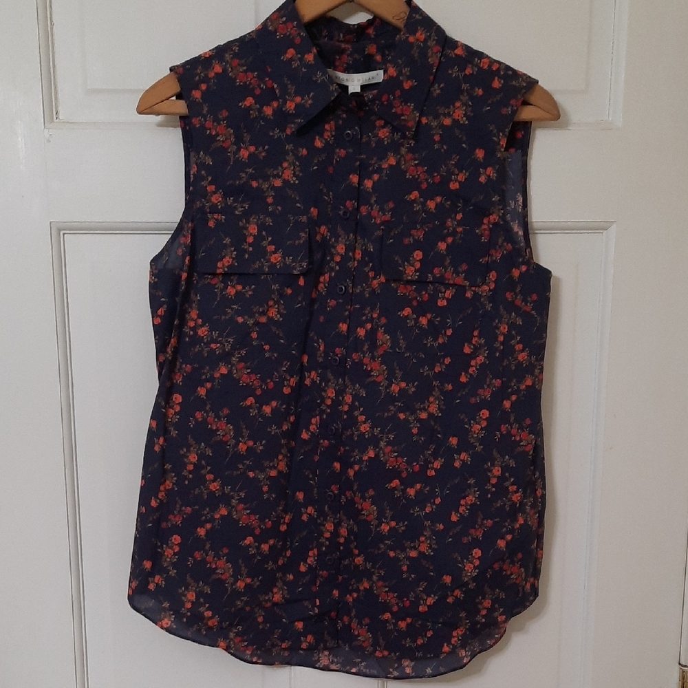 Floral Sleeveless Navy Top